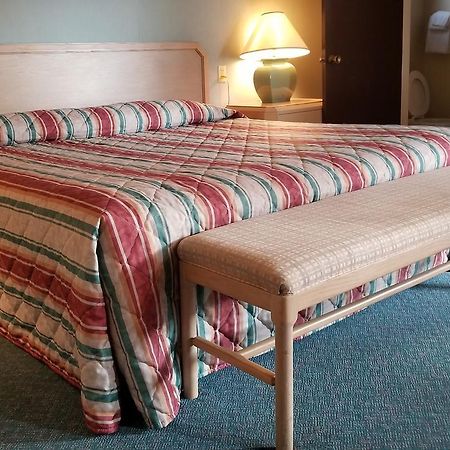 Corning Gatehouse Motel ภายนอก รูปภาพ